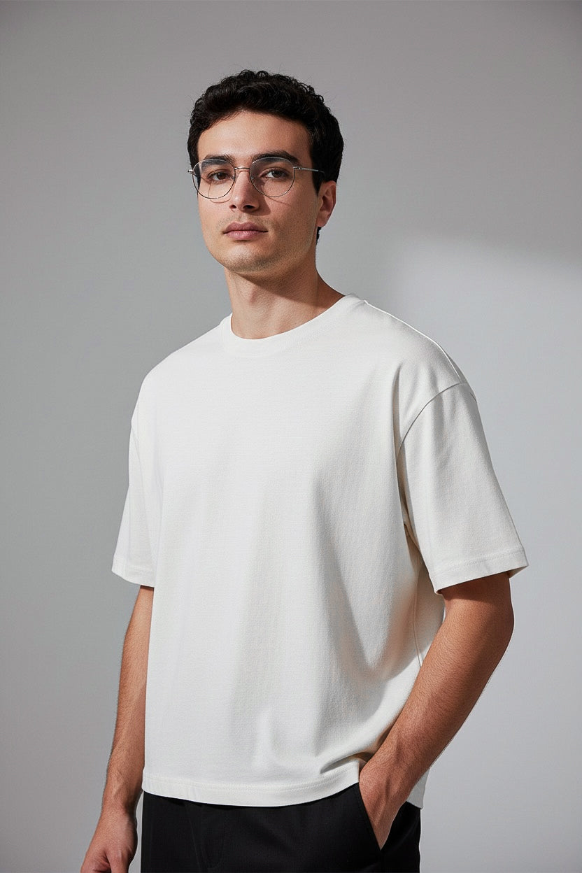 Box Fit Off-white T-shirt